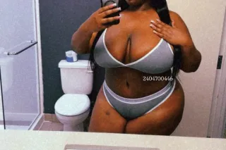 🤪Supa Big Booty🍑Creamy Pussy💦W... - Image 1