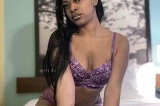 ↘LEAVING SOON✈ COme SEE ME BEF... - Image 2