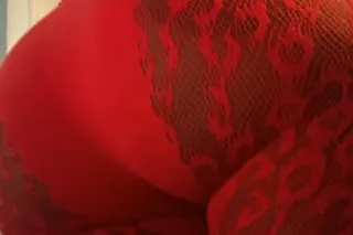 100% real Exquisite beauty wit... - Image 1